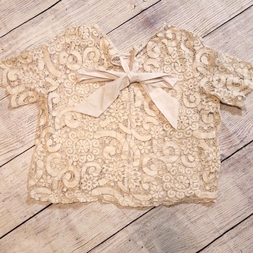 Lace blouse - Picture 2 of 7